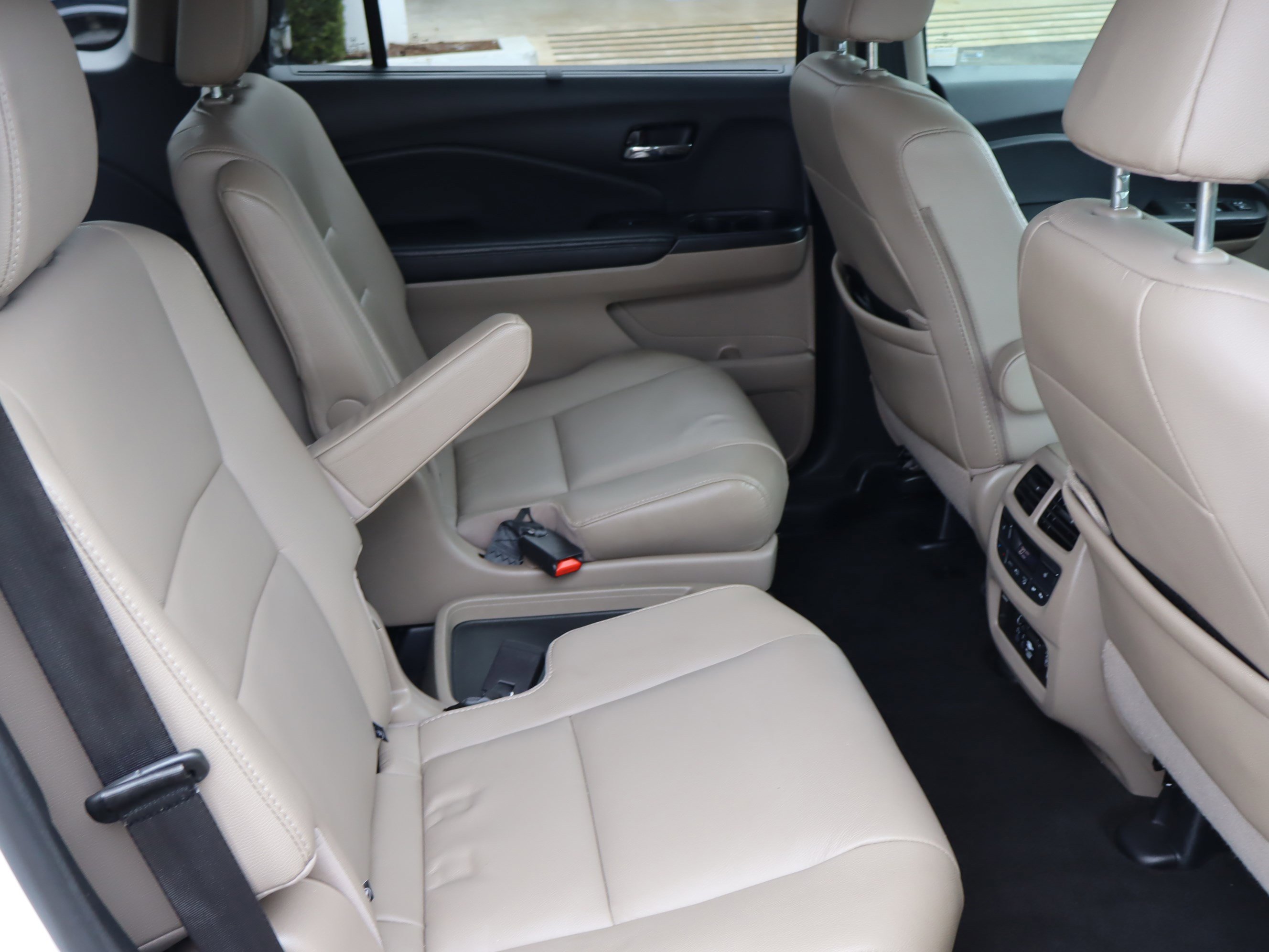 Used 2021 Honda Pilot Touring image 38