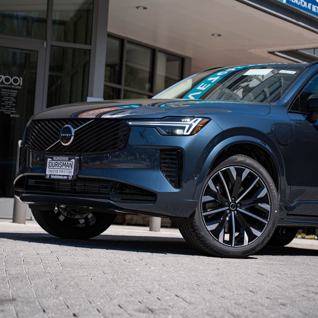 New 2026 Volvo XC90 T8 Ultra AWD/4WD image 3