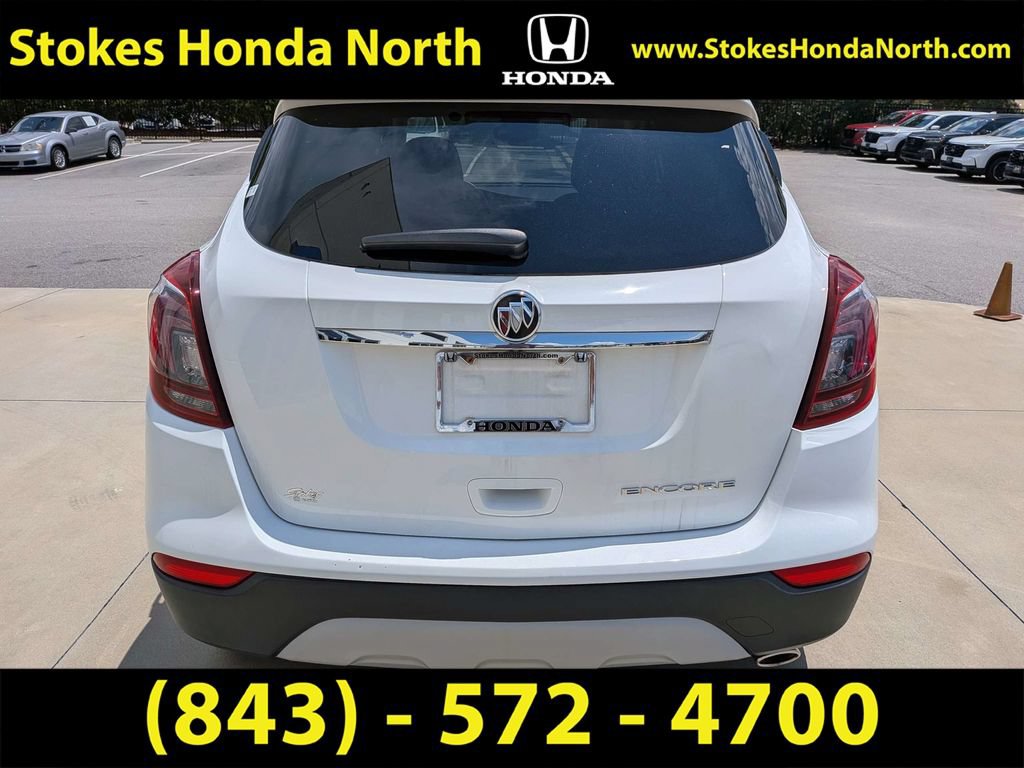Used 2021 Buick Encore Preferred w/ Safety Package FWD image 9