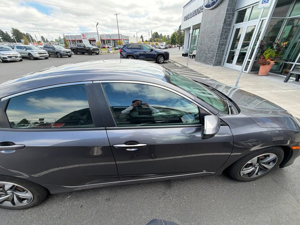 Used 2020 Honda Civic LX image 2