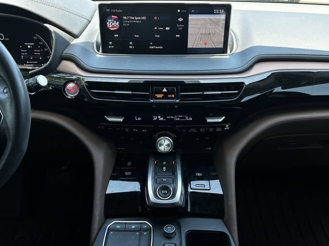 Certified 2024 Acura MDX FWD w/ Technology Package image 17