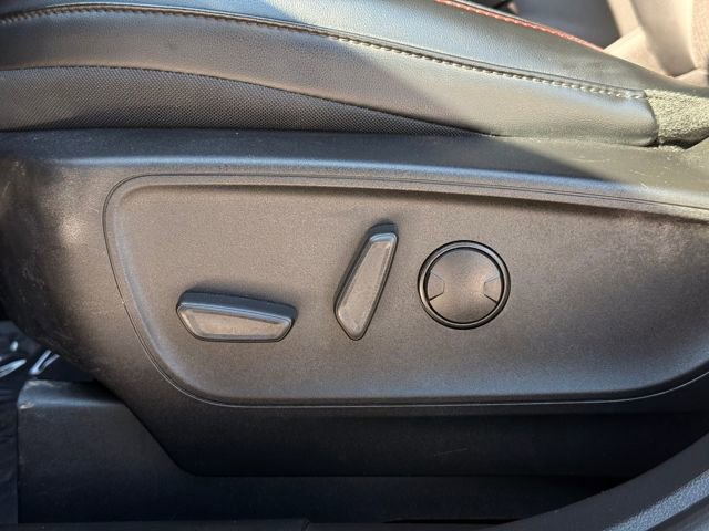 Used 2023 Ford Escape ST-Line image 25