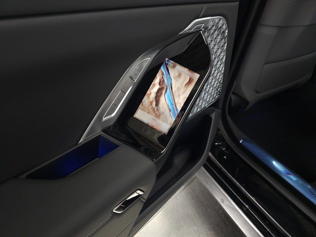 New 2026 BMW 760i xDrive w/ Executive Package image 38
