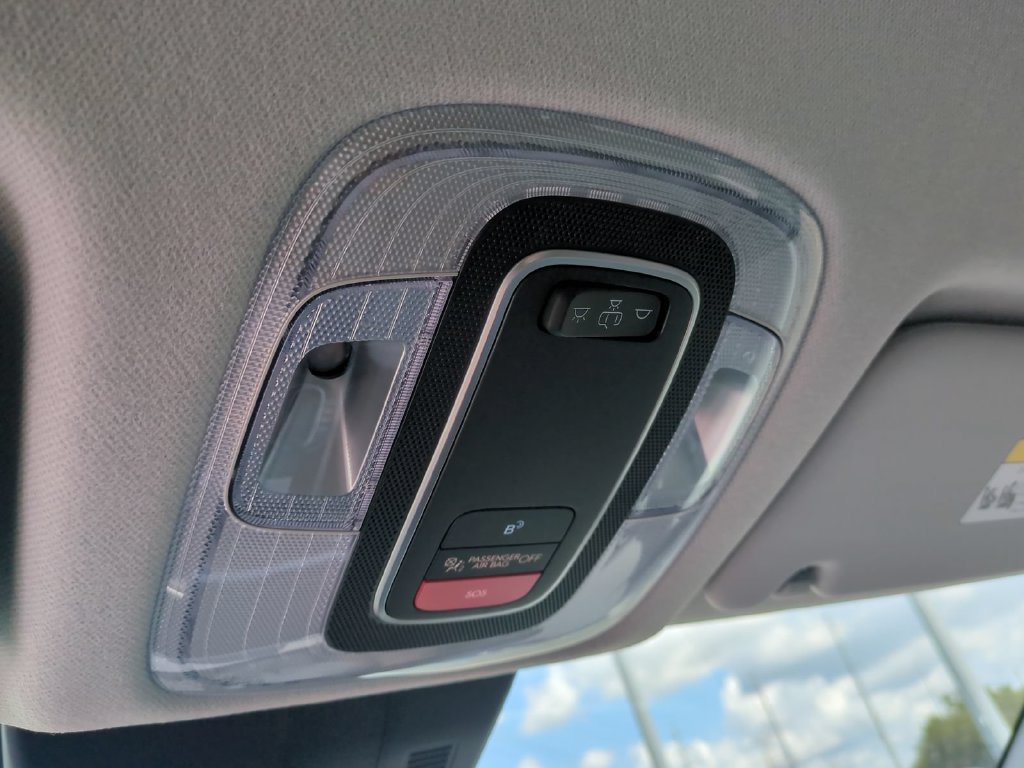 Used 2027 Hyundai Kona SEL Sport FWD image 23