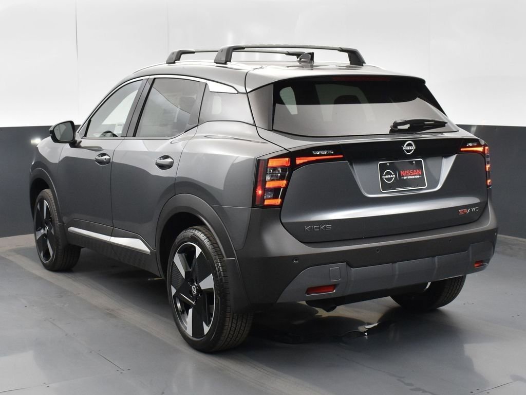 New 2026 Nissan Kicks SR w/ Cold Weather Package image 6