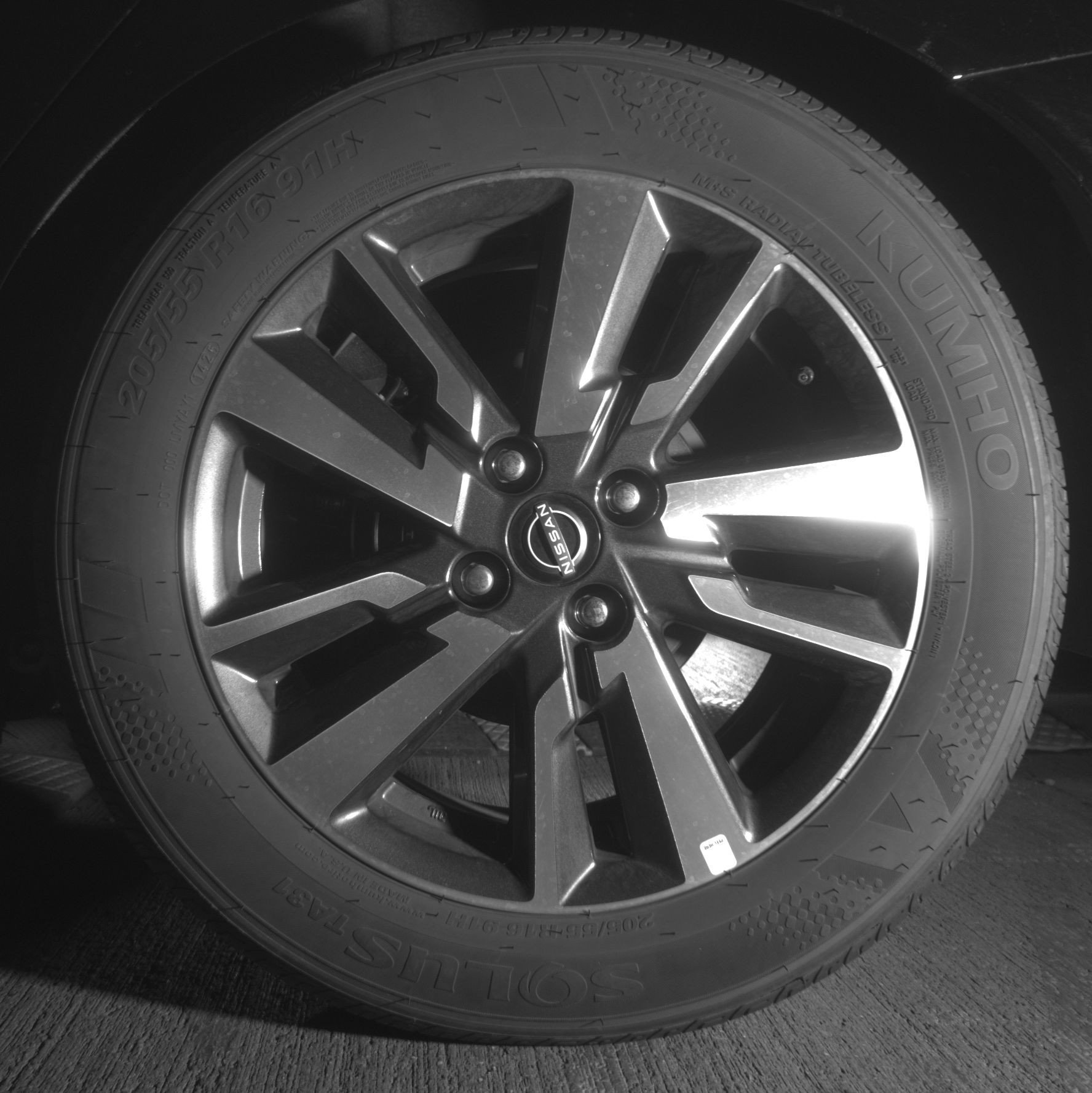 Used 2025 Nissan Versa SV image 14