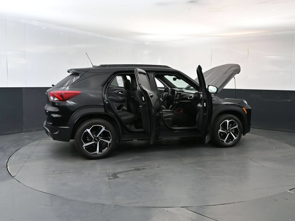 Used 2023 Chevrolet TrailBlazer RS w/ Sun and Liftgate Package AWD/4WD image 26