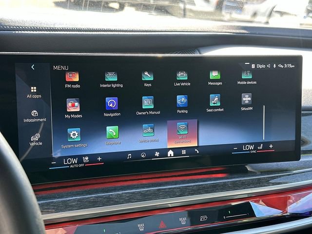 Used 2024 BMW 740i image 41