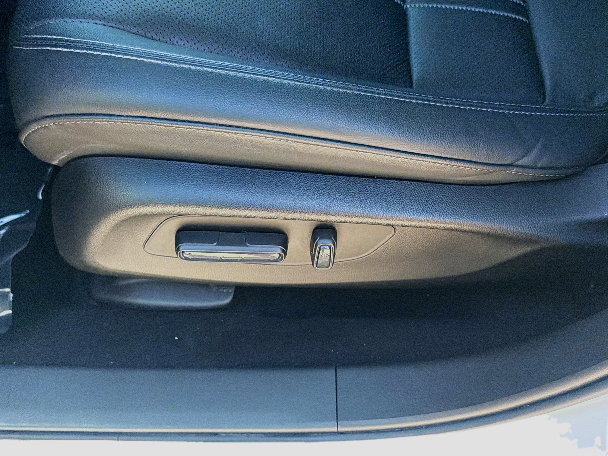 Certified 2024 Honda HR-V EX-L image 17