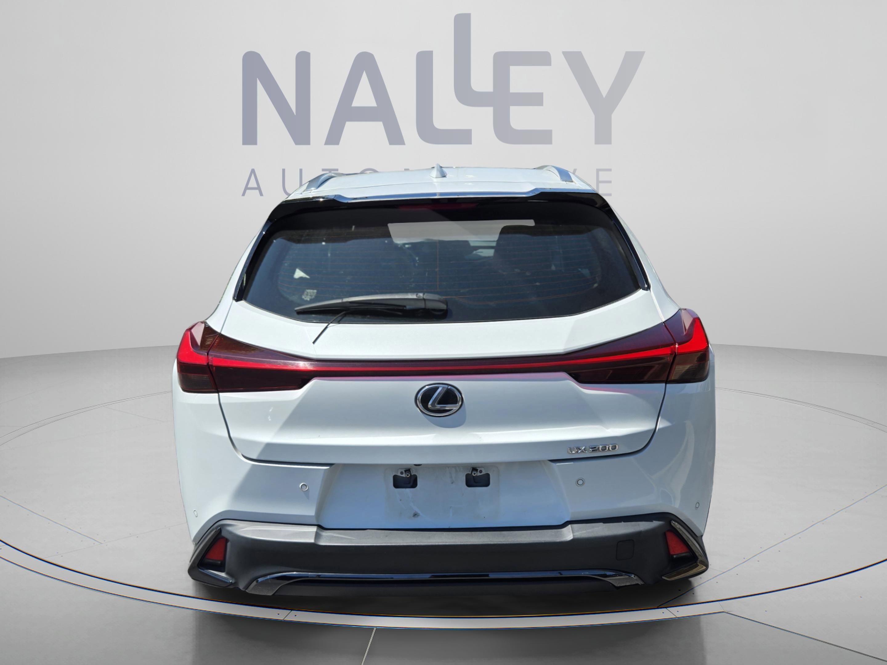 Used 2022 Lexus UX 200 F Sport w/ Accessory Package (Z2) FWD image 4