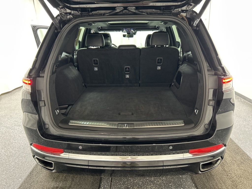 Used 2022 Jeep Grand Cherokee Overland w/ Adv Protech Group III image 20