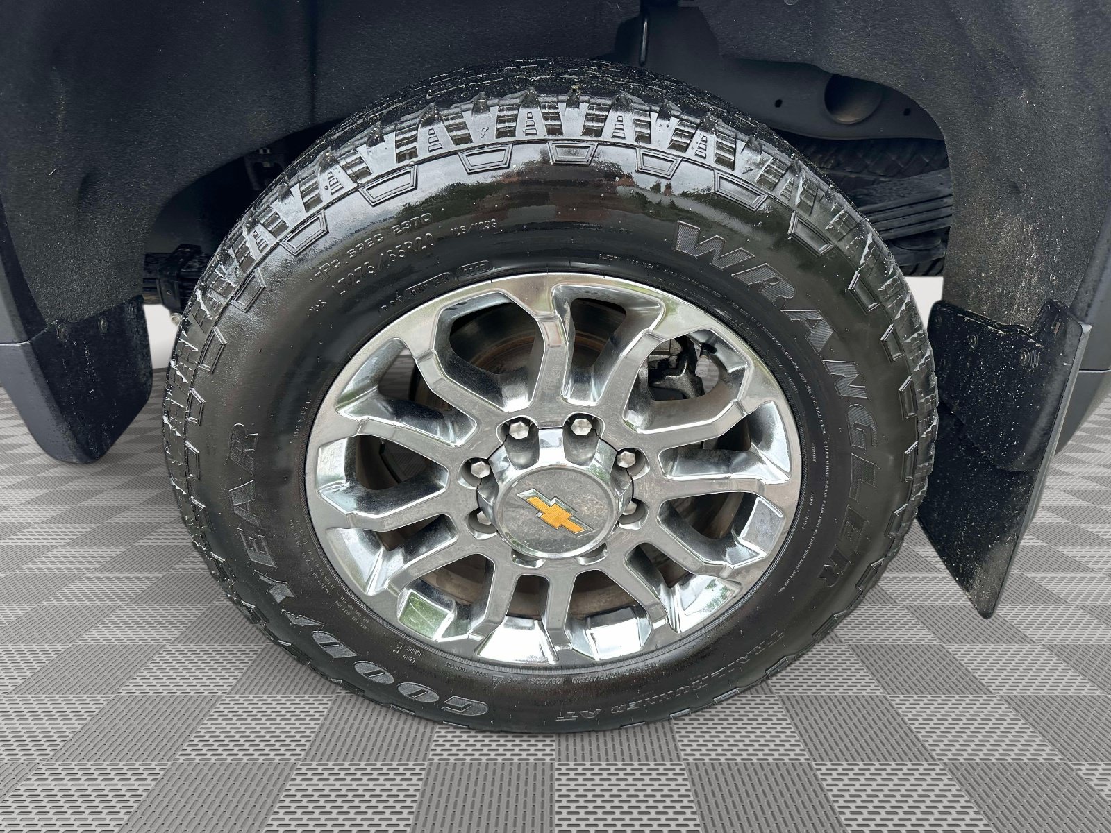 Used 2024 Chevrolet Silverado 2500 LTZ w/ LTZ Premium Package AWD/4WD image 35