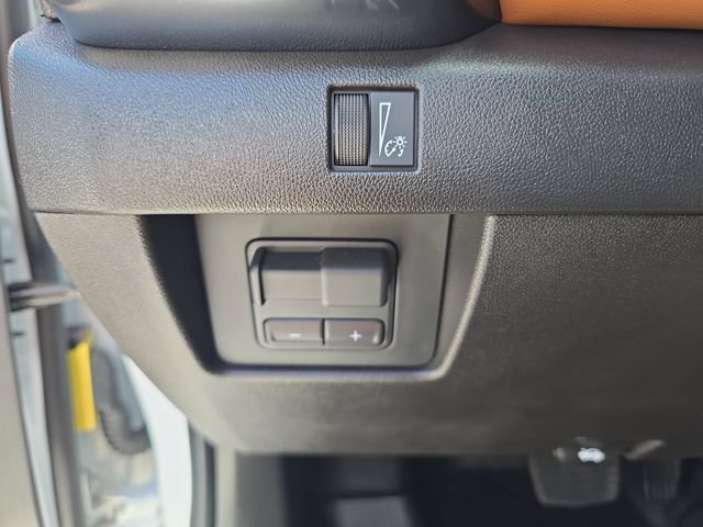 Certified 2026 GMC Canyon AT4 w/ AT4 Premium Package AWD/4WD image 25