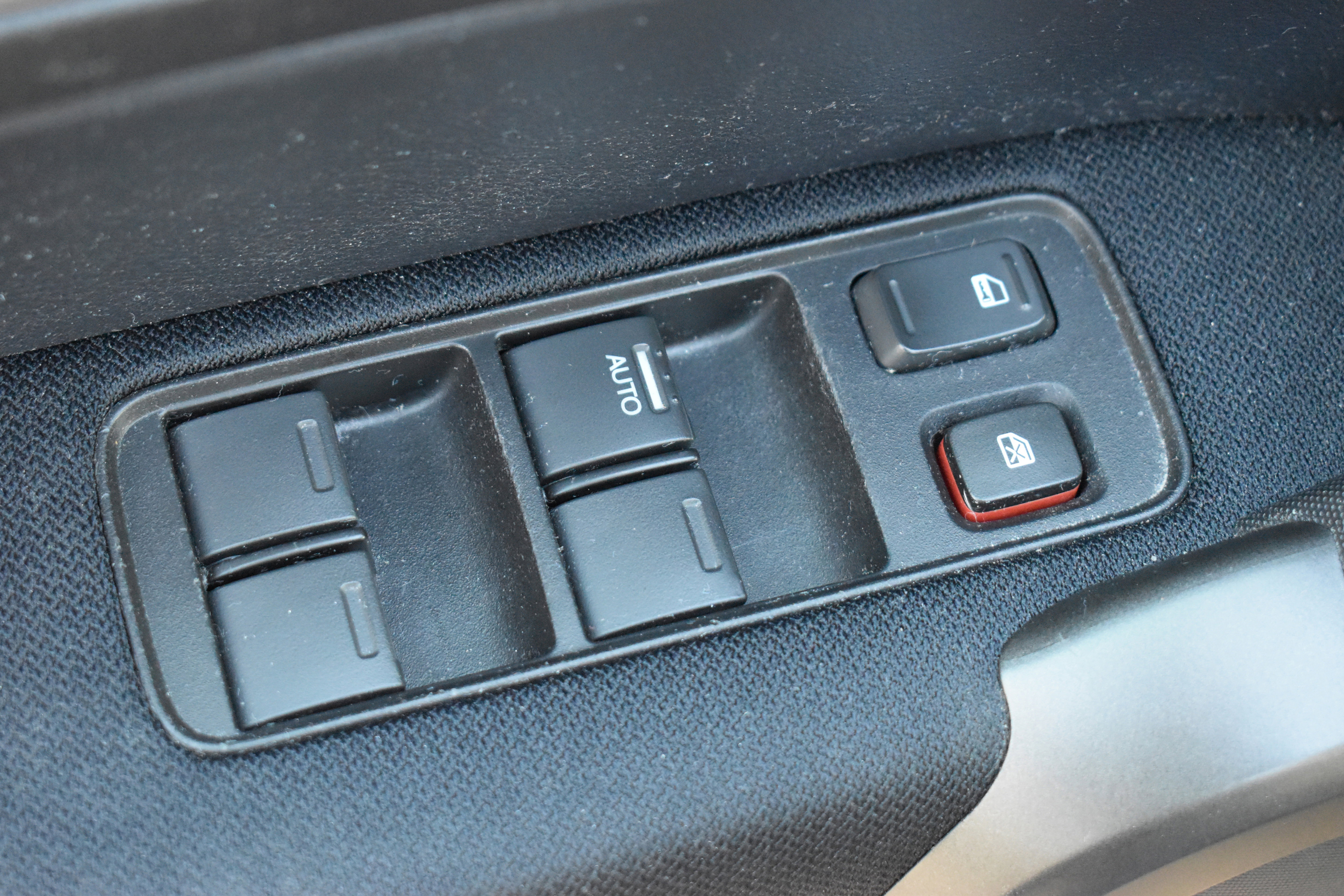 Used 2011 Honda CR-V EX image 18