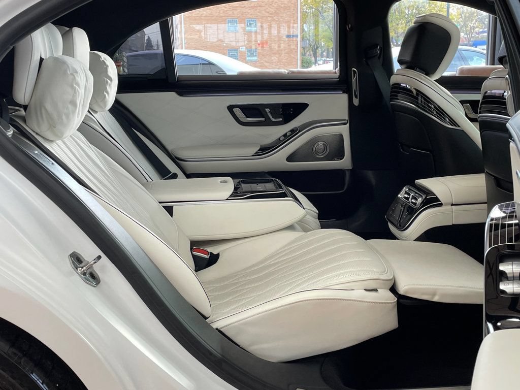 Used 2026 Mercedes-Benz S 63 AMG S image 27