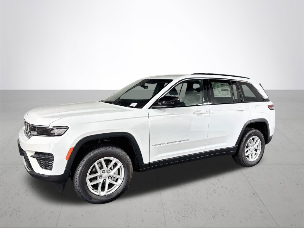 New 2026 Jeep Grand Cherokee Laredo X AWD/4WD image 2