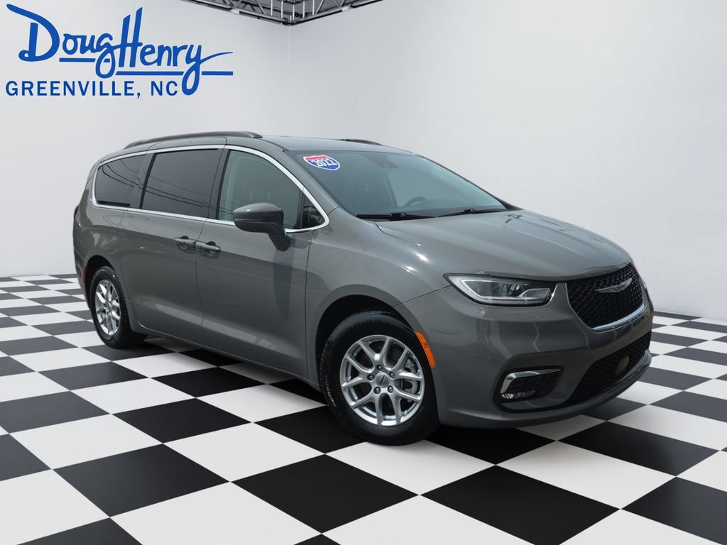 Used 2022 Chrysler Pacifica Touring-L FWD image 7