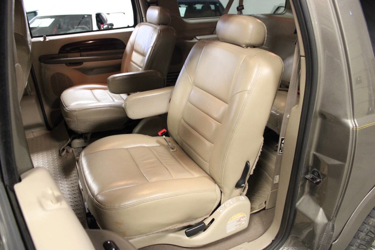 Used 2004 Ford Excursion Limited image 38