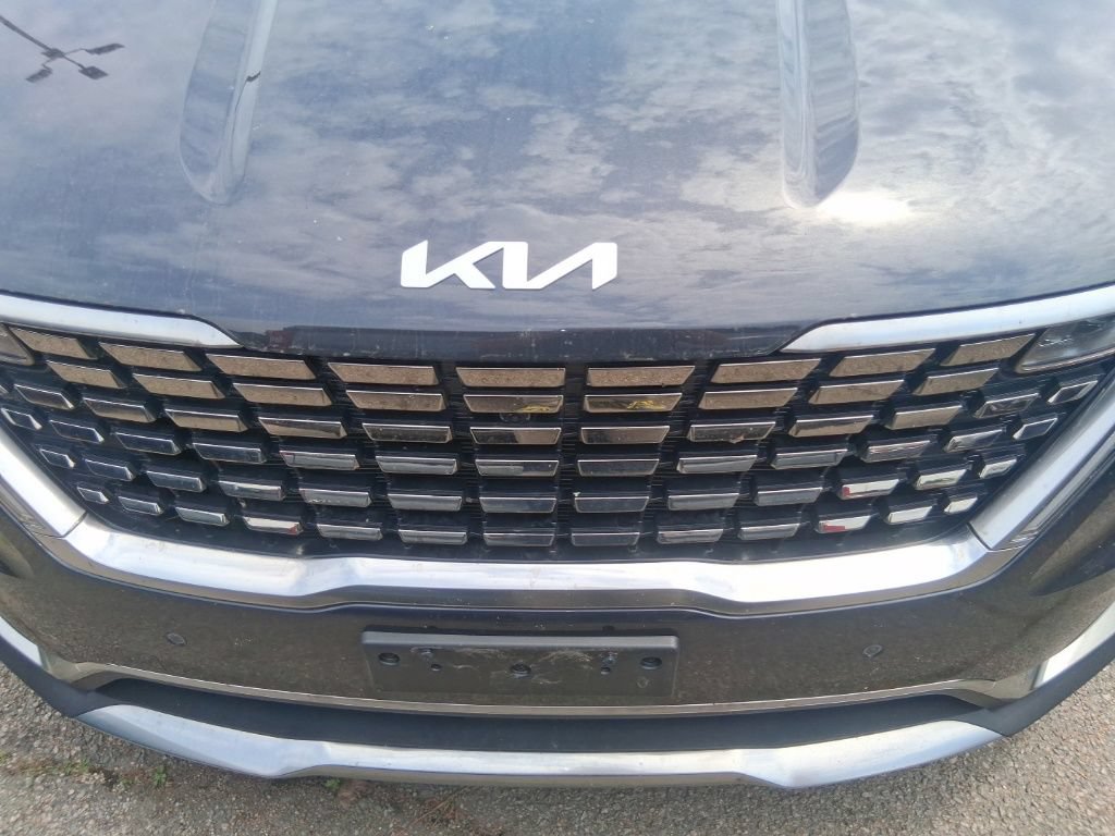 Certified 2024 Kia Carnival SX Prestige FWD image 4