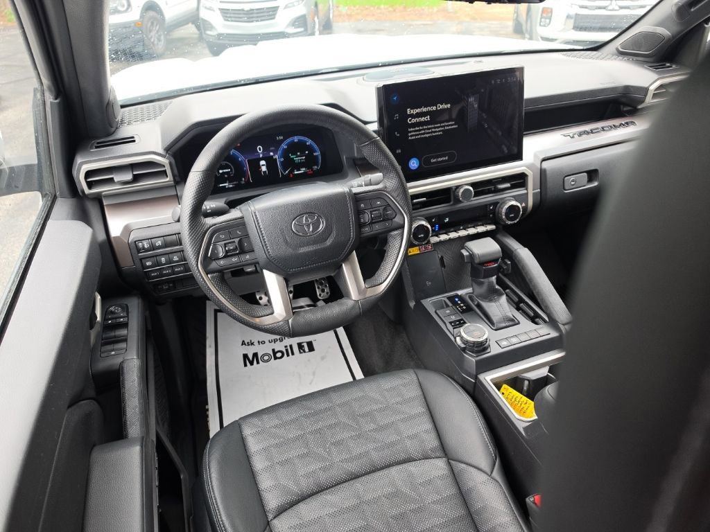 Used 2024 Toyota Tacoma TRD Sport w/ TRD Sport Premium Package image 8