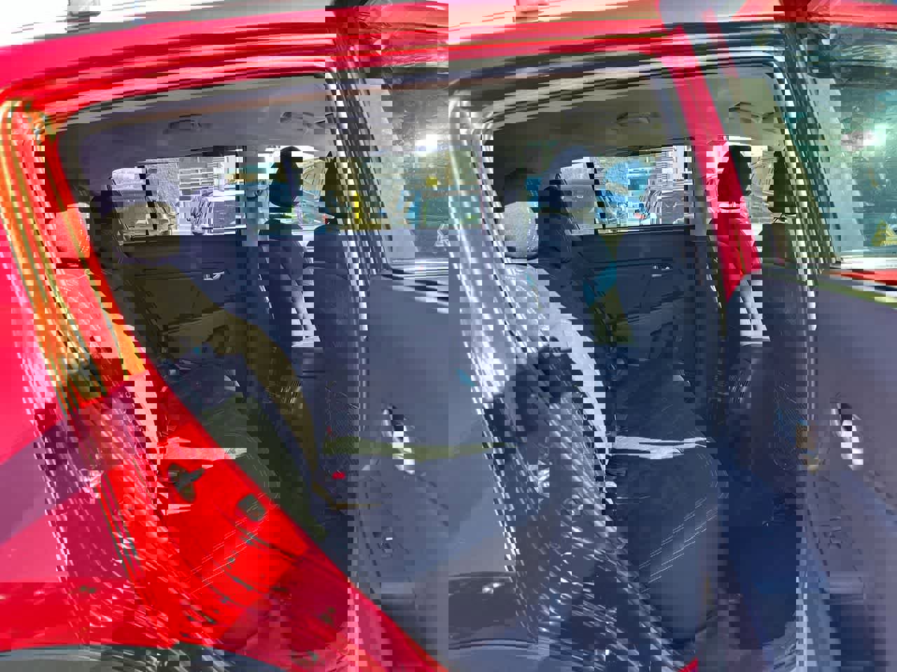 Used 2015 Kia Sportage EX image 25