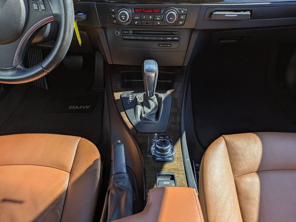 Used 2012 BMW 328i Convertible RWD image 19