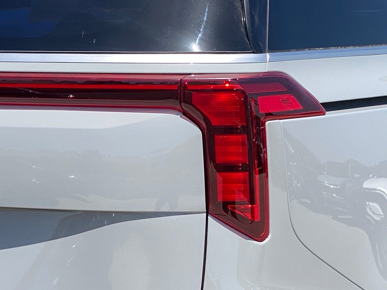 New 2026 Kia Carnival EX image 4