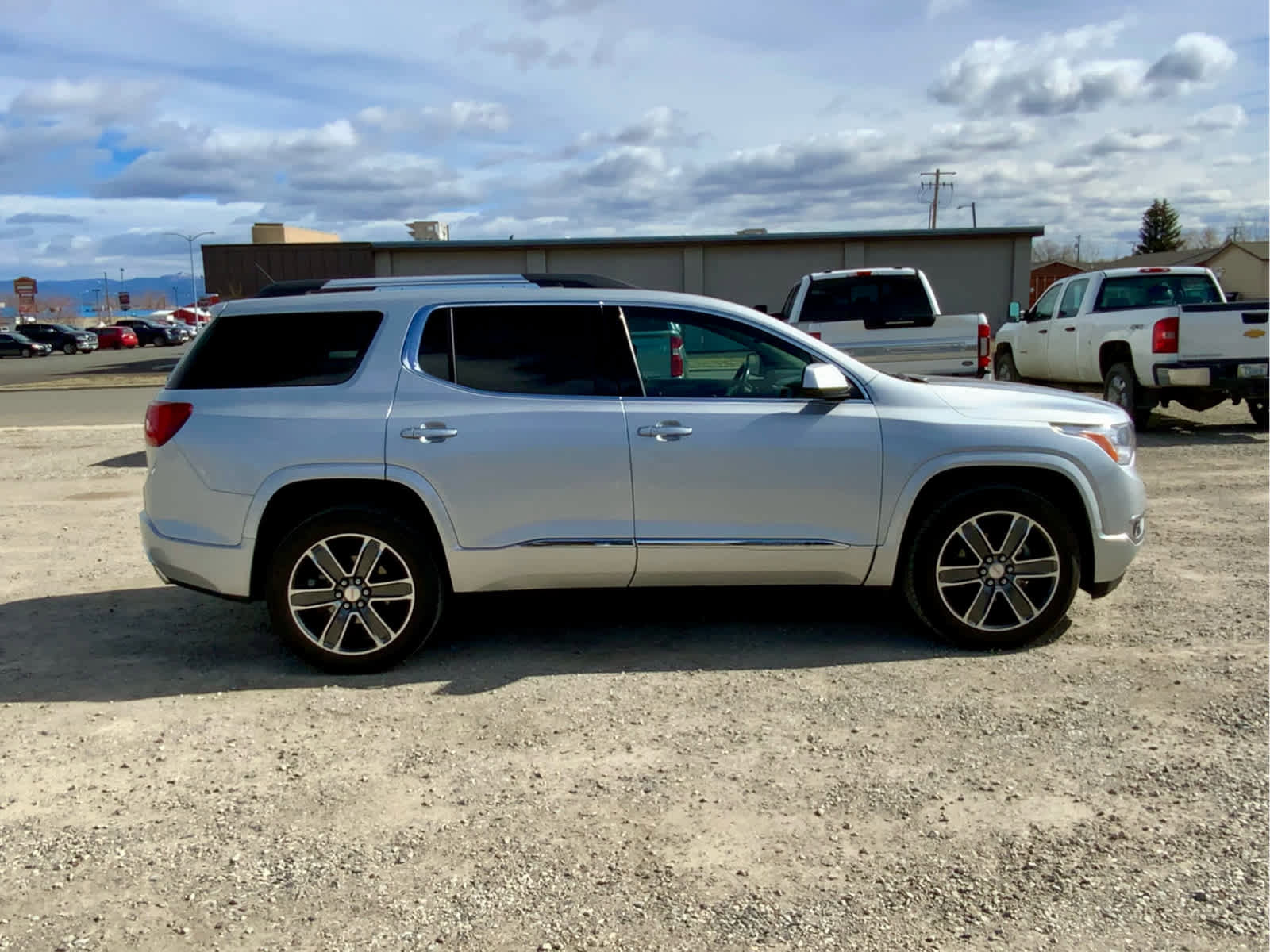 Used 2019 GMC Acadia Denali image 6