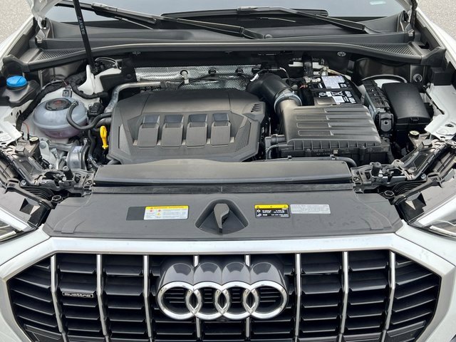 Certified 2025 Audi Q3 2.0T Premium Plus w/ Premium Plus Package image 39