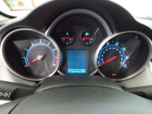 Used 2013 Chevrolet Cruze LS FWD image 11