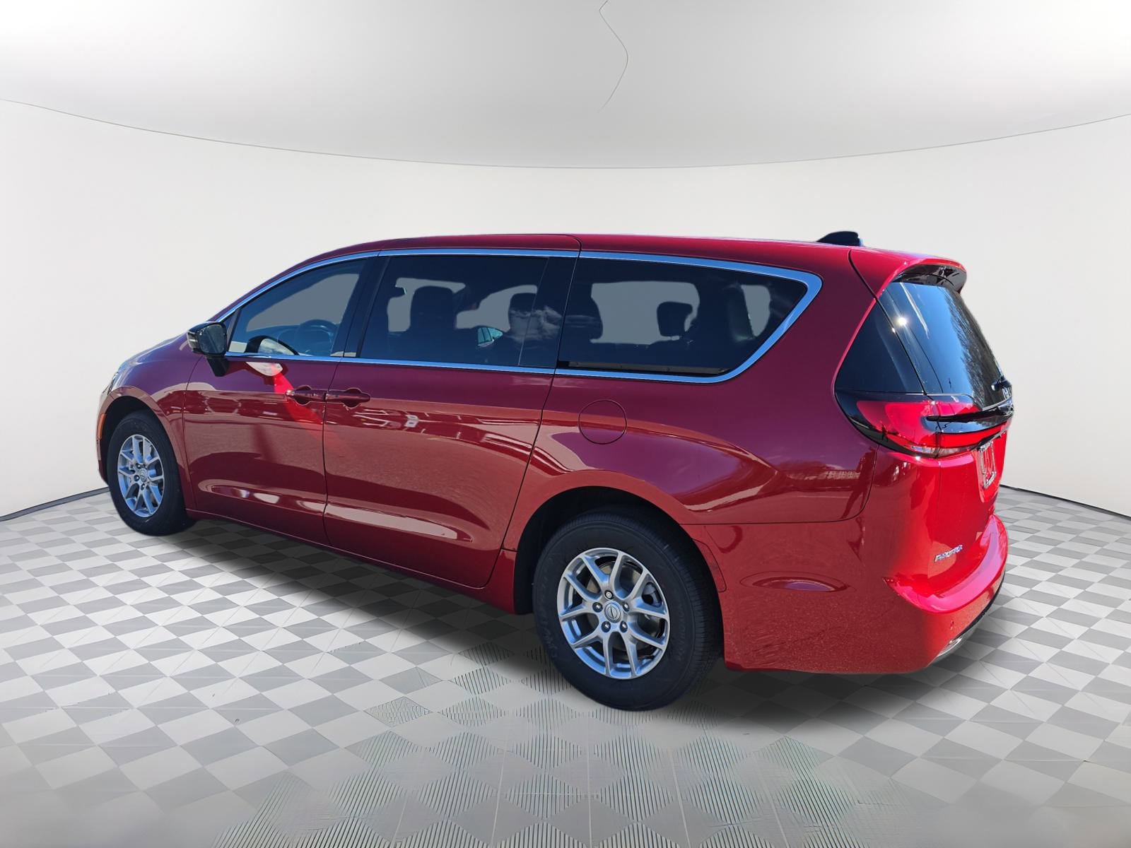 New 2026 Chrysler Pacifica Select image 7