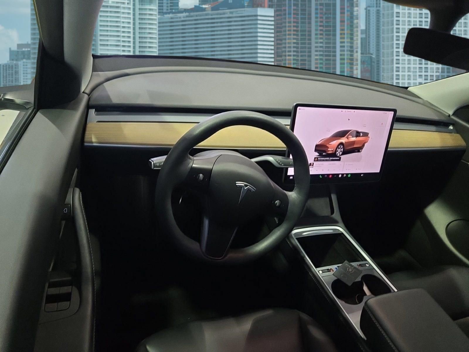 Used 2022 Tesla Model Y Long Range image 15