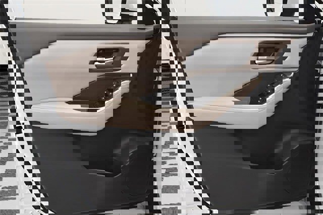 Used 2025 Nissan Rogue SV image 22