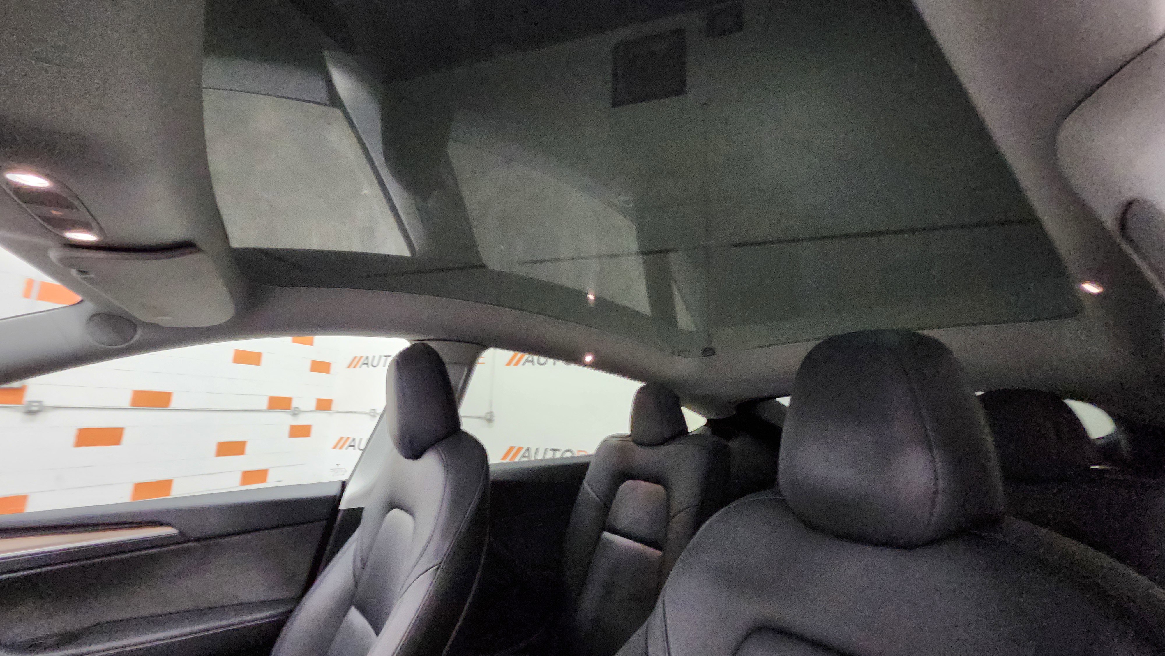 Used 2023 Tesla Model Y Long Range image 2