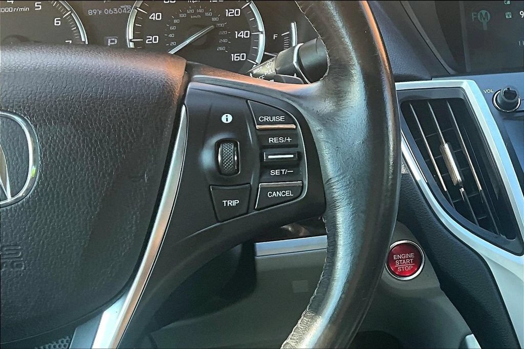 Used 2017 Acura TLX FWD image 28