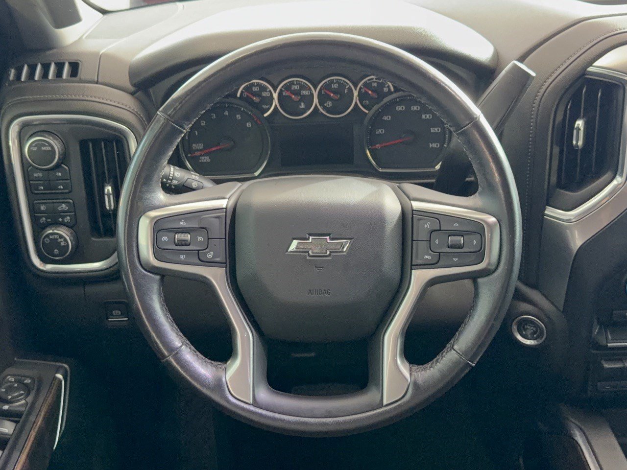 Used 2022 Chevrolet Silverado 1500 RST AWD/4WD image 10
