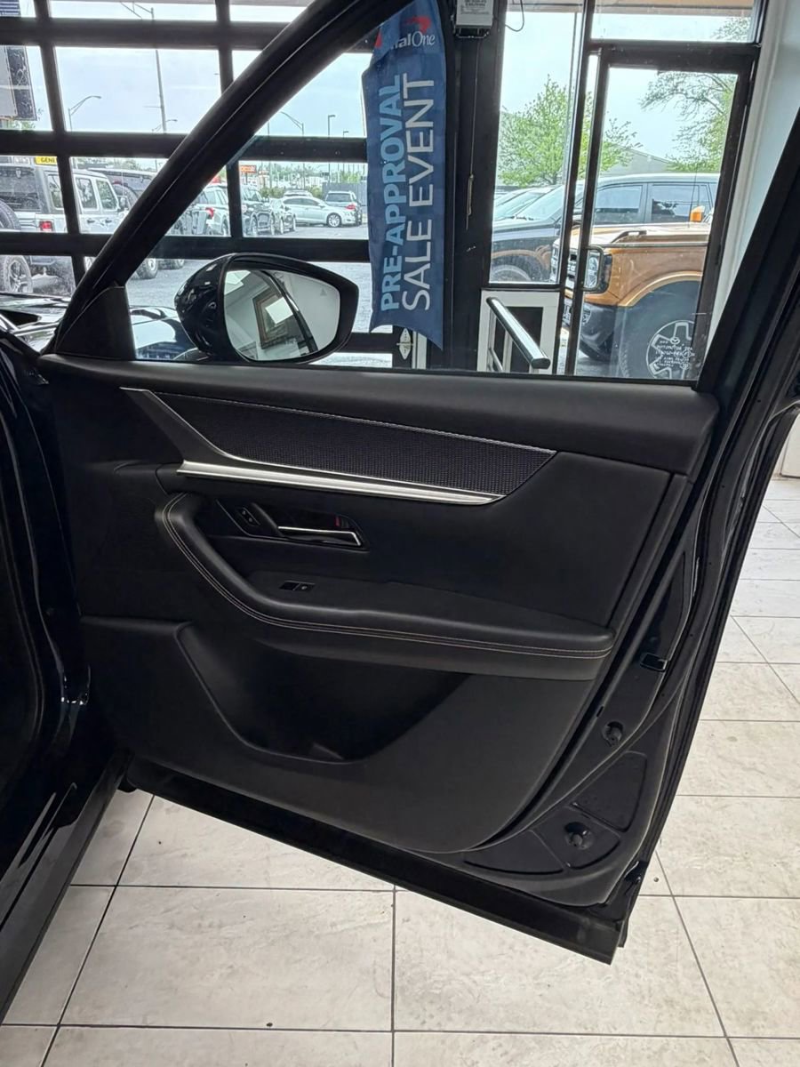 Used 2024 MAZDA CX-90 Plug-In Hybrid w/ Preferred AWD/4WD image 28