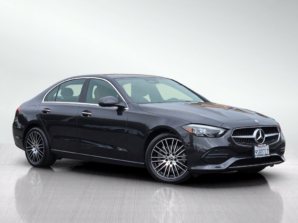 Used 2025 Mercedes-Benz C 300 Sedan image 2