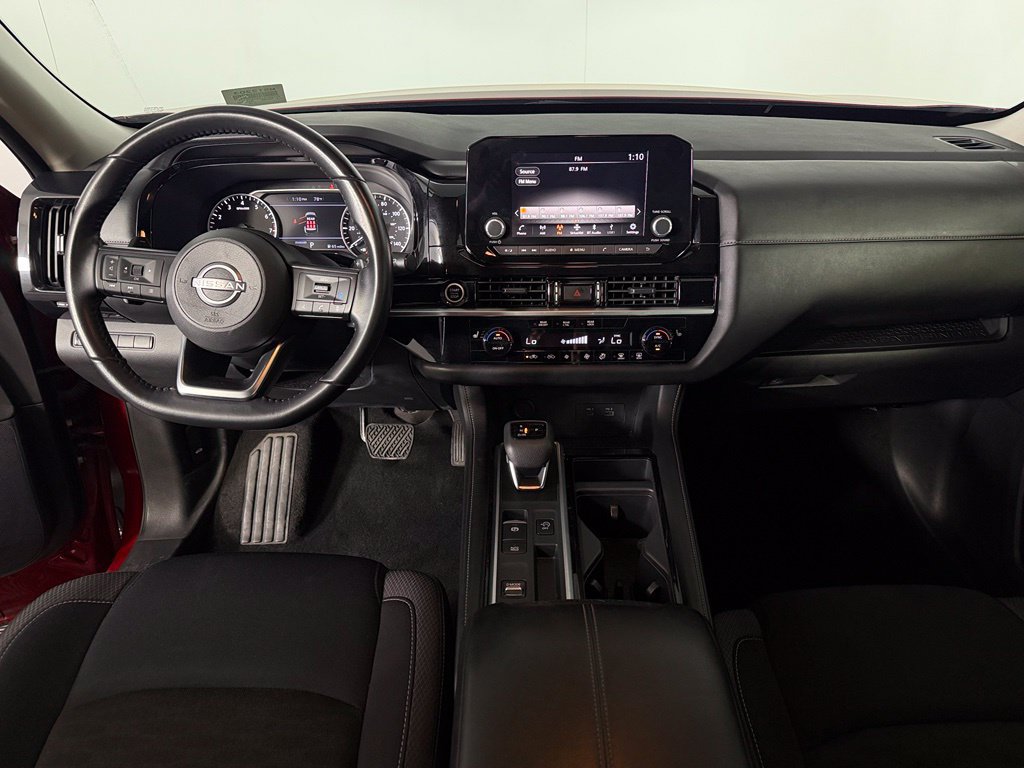 Used 2024 Nissan Pathfinder SV FWD image 14