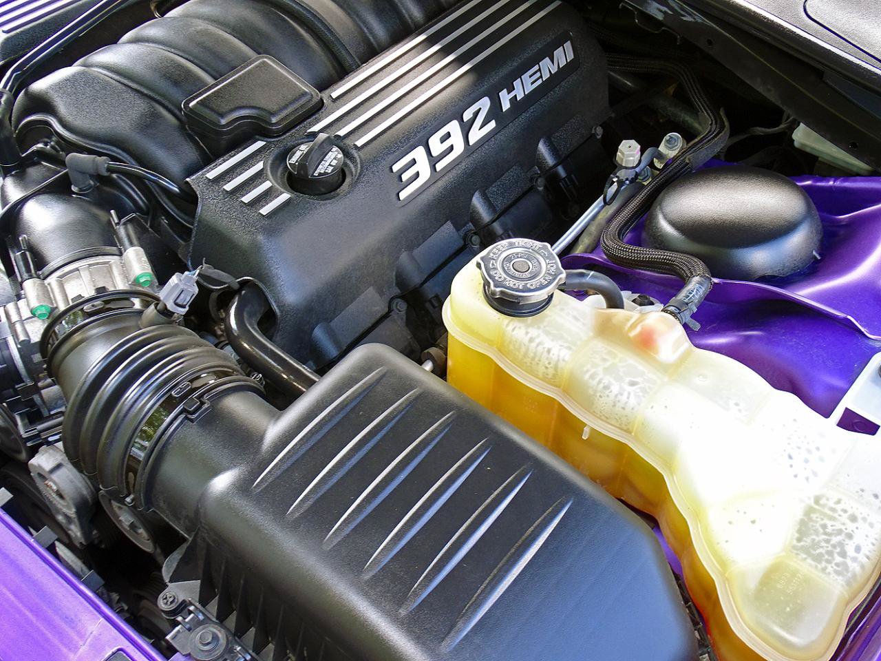 Used 2018 Dodge Challenger SRT w/ Technology Group RWD image 20