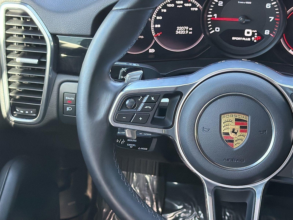 Used 2022 Porsche Cayenne Coupe AWD/4WD image 8
