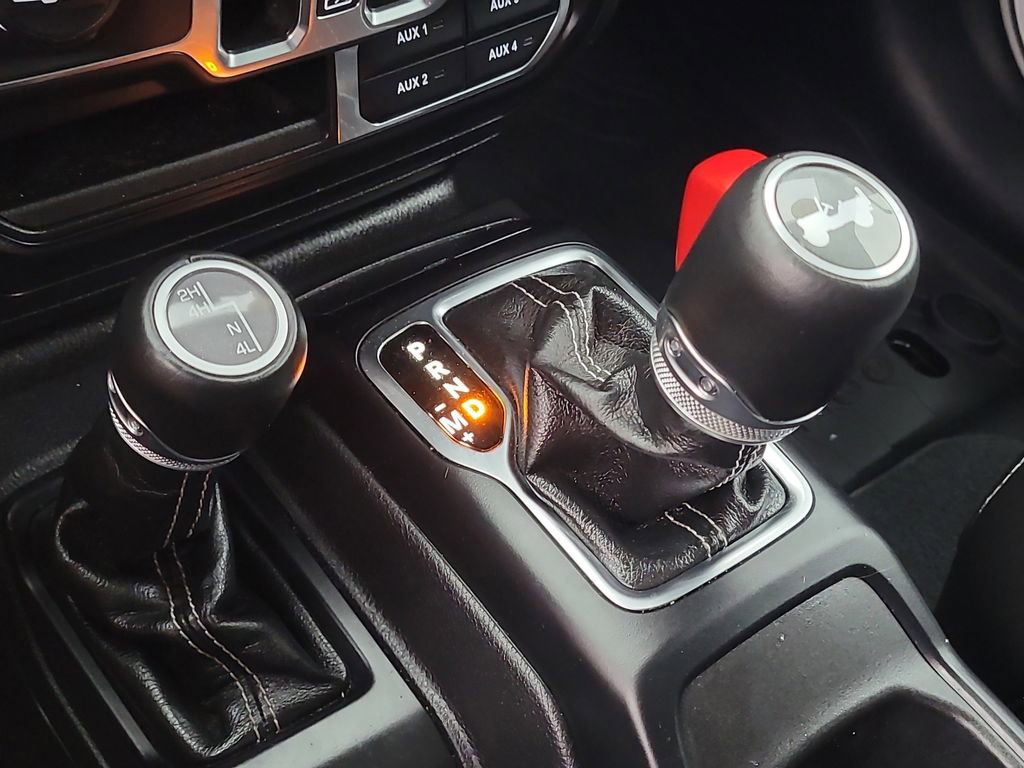 Certified 2023 Jeep Wrangler Sahara w/ Cold Weather Group image 26