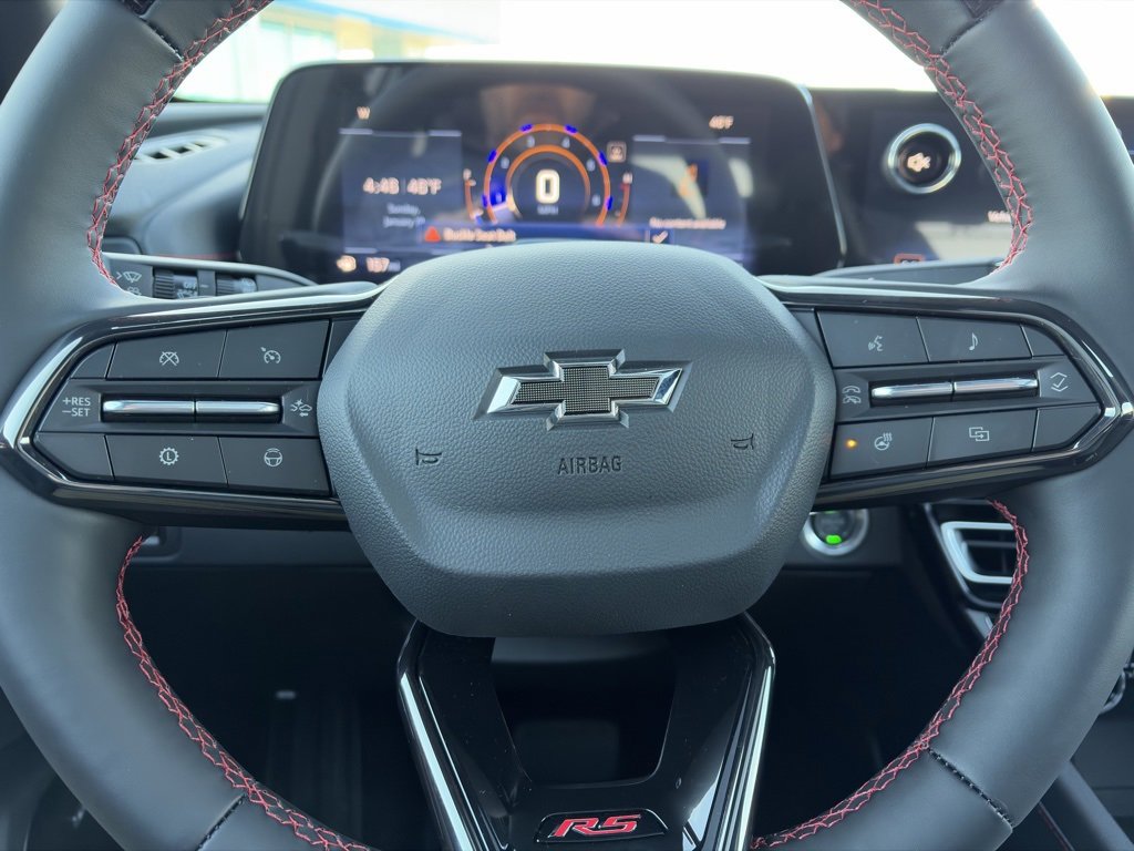 Used 2025 Chevrolet Traverse RS image 24