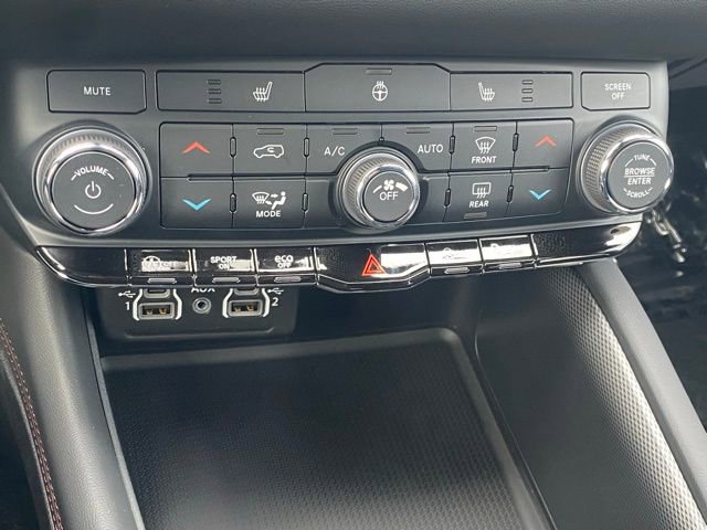 New 2026 Dodge Durango GT w/ Blacktop Package AWD/4WD image 23
