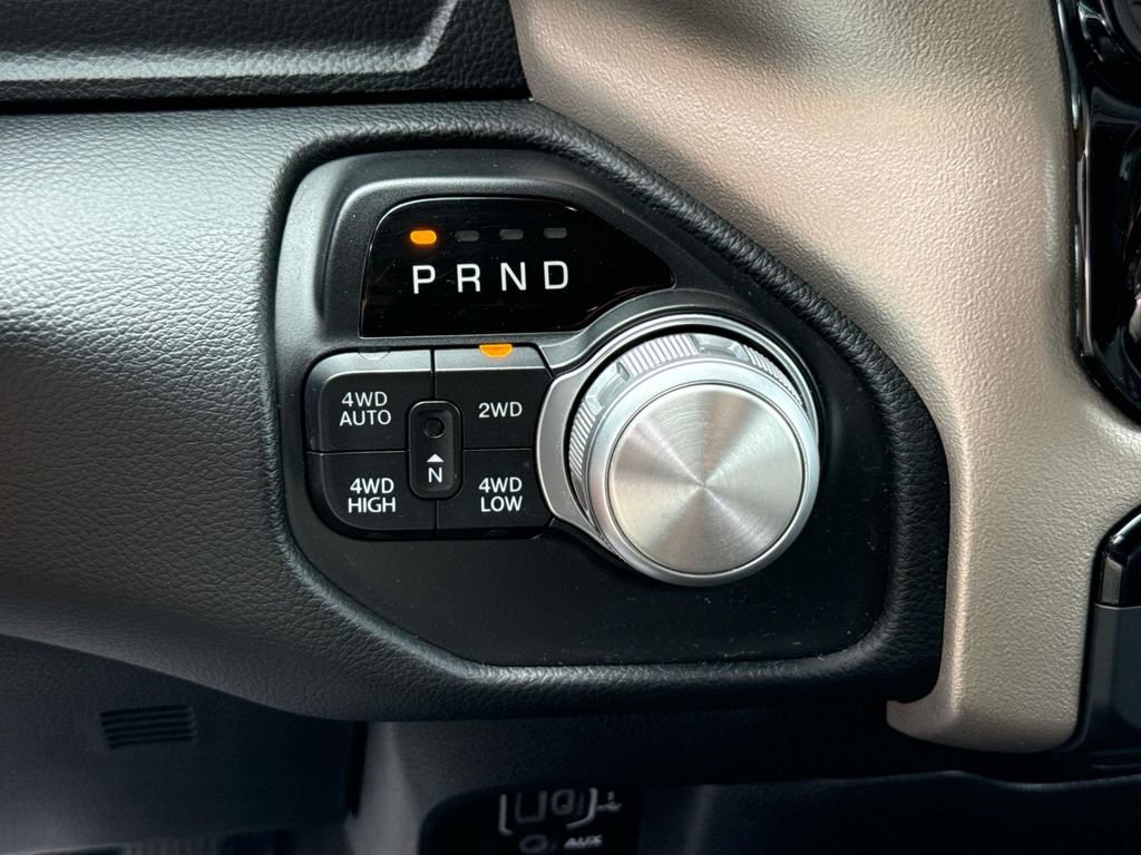 Used 2019 RAM 1500 Laramie AWD/4WD image 22