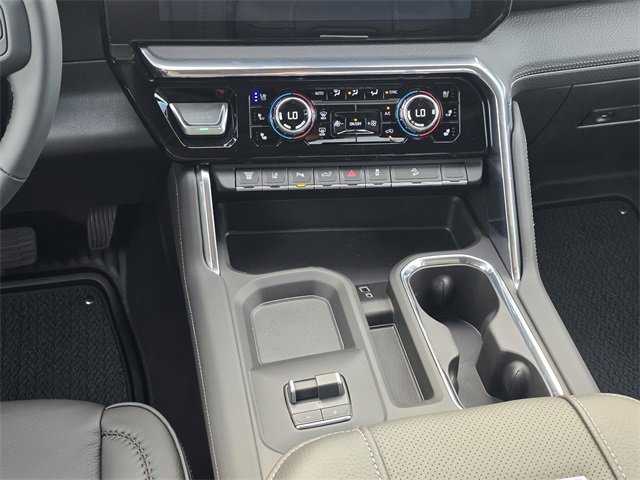 New 2026 GMC Sierra 2500 Denali w/ Denali Reserve Package image 16