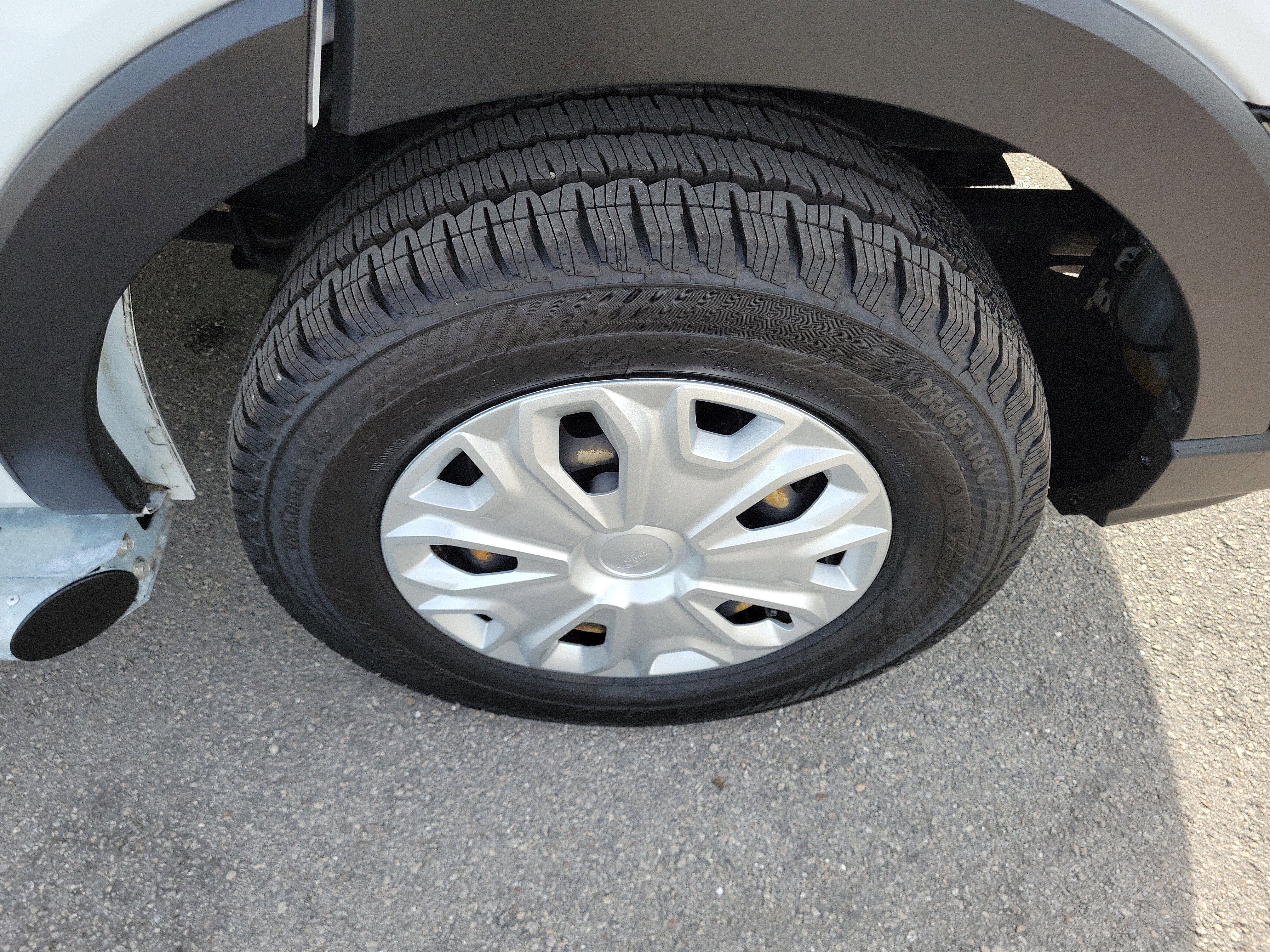 Used 2024 Ford Transit 250 Low Roof w/ Exterior Upgrade Package image 27