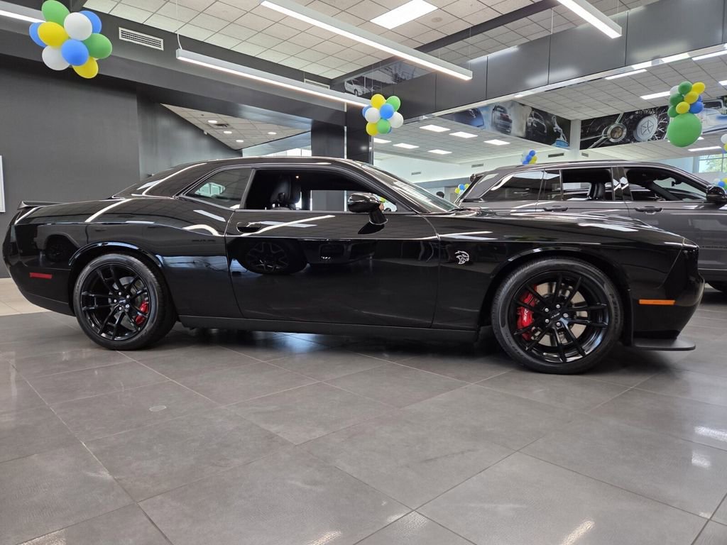 Used 2023 Dodge Challenger SRT Hellcat RWD image 29