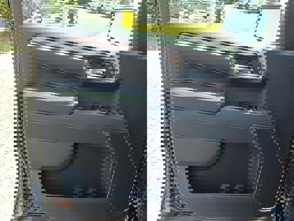 New 2026 Chevrolet Silverado 1500 LT w/ Safety Package image 8