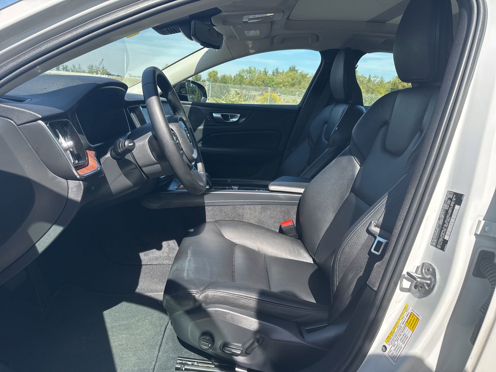 Used 2024 Volvo S60 B5 Plus image 20